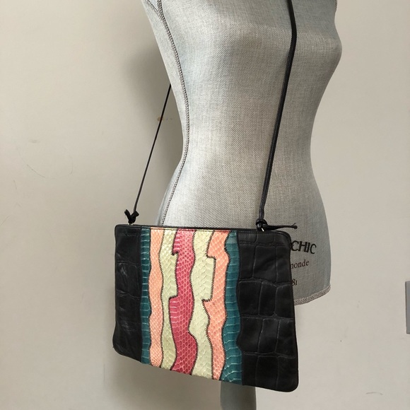 Vintage 1980s croc embossed cross body clutch bag